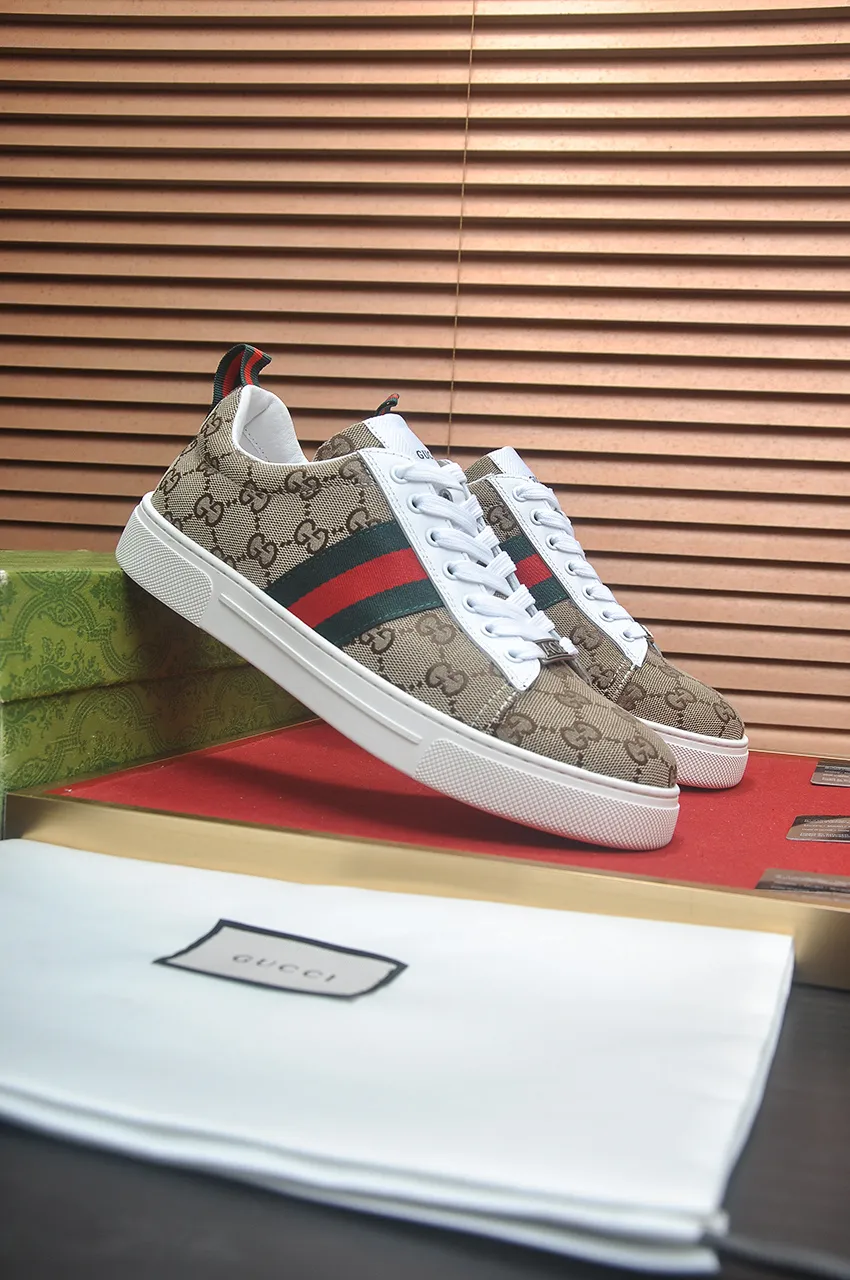 Men's men's shoes💰420💶[GUCCI Gucci] official website 1:1 men's sports shoes are now on the market, using original Gucci fabric + gluten lining, plus the official website original 1:1 comfortable outsole. Fashionable and versatile, super comfortable and breathable. 5 colors available, standard shoe size 38/45 (custom-made sizes 45 are non-refundable)